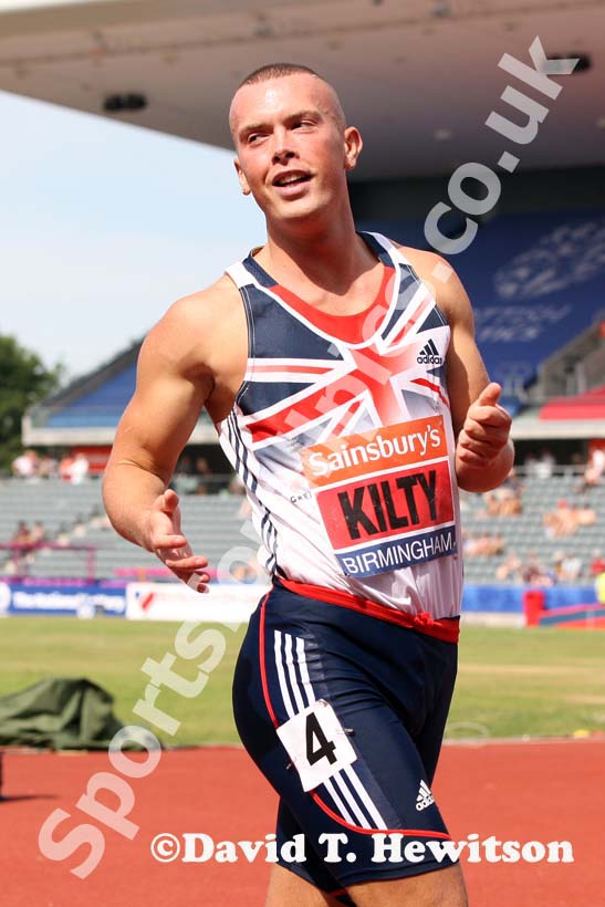 Richard Kilty (Gateshead) finished 2nd to James Ellington in the 200 metres.
